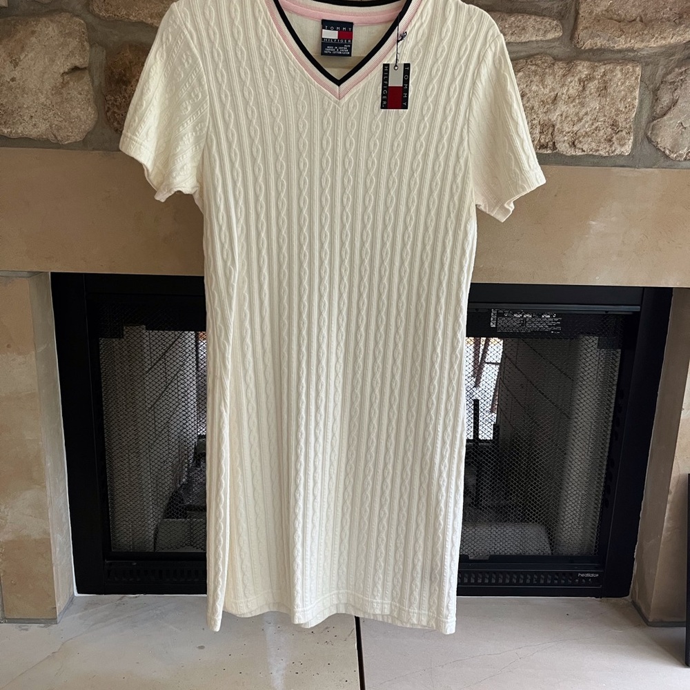 Tommy Hilfiger White V-Neck Knit Dress